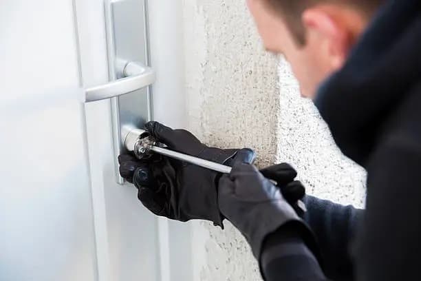 Geef inbrekers geen kans: Tips voor Inbraakpreventie in uw VvE