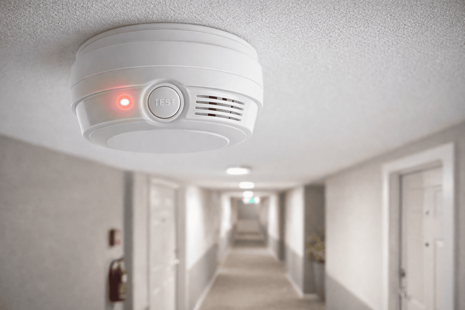 Rookmelders in de VvE: wettelijke verplichting, verantwoordelijkheid en praktische aandachtspunten