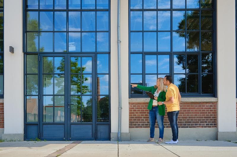 De Opstalverzekering voor VvE's: Verplichting, Dekking en Extra Opties